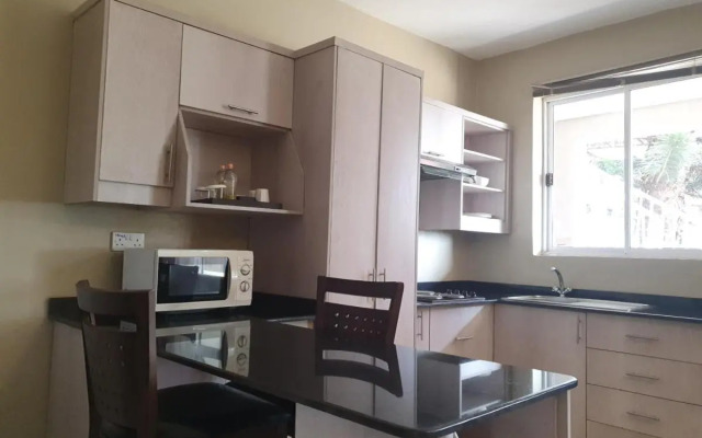 Serendib Suites & Conference Center
