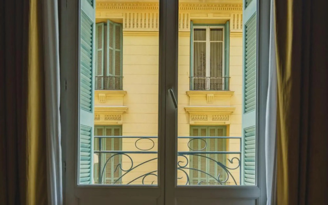 Gounod Hotel