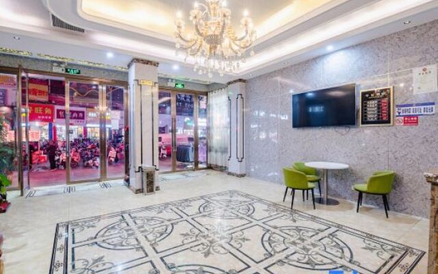 Xianglong Business Hotel (Xinyang Railway Station Tianrun Plaza)