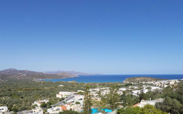 Elpida Village