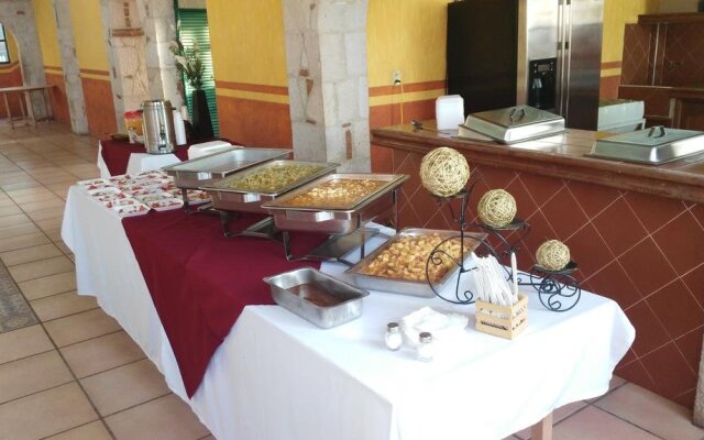 Hotel Hacienda Morales.