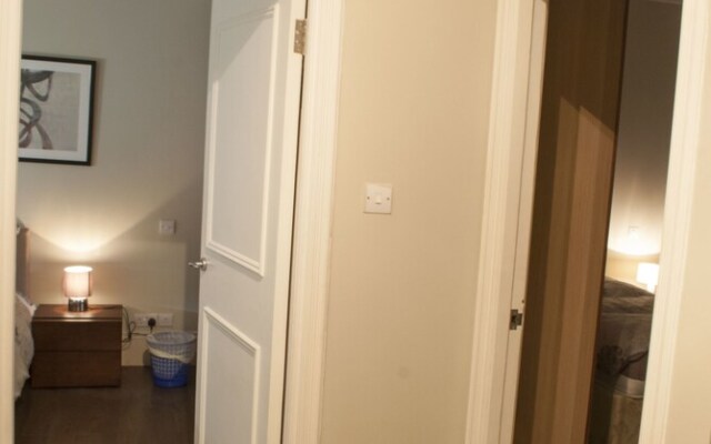 2 Beds Harrods Apartments