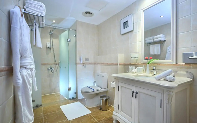 Coral Sea Beach & Aqua Park