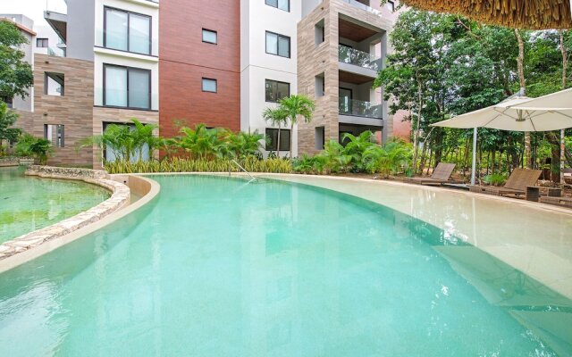 Private Garden Condo by Concierge4u