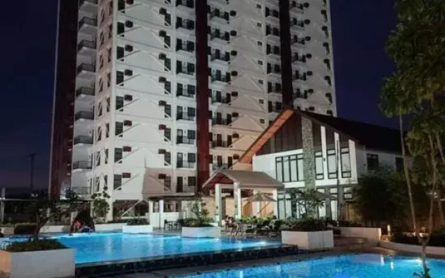 Jml's Podroyale Near Mactan