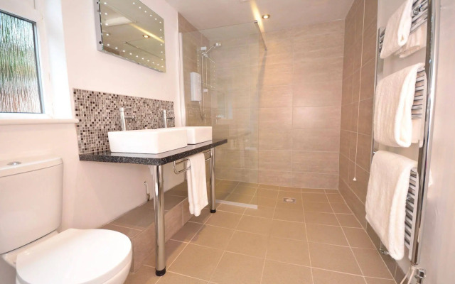 Stonefield Apartments
