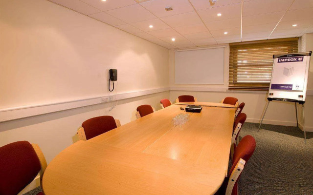 Premier Inn Sheffield Cc St Marys Gate