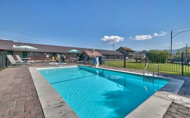 Walker River Lodge