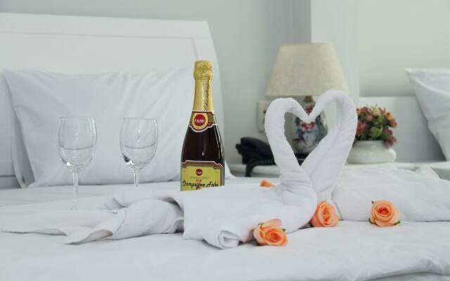 White Diamond PN Hotel