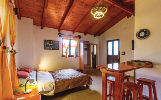 Awesome Home in Pula With