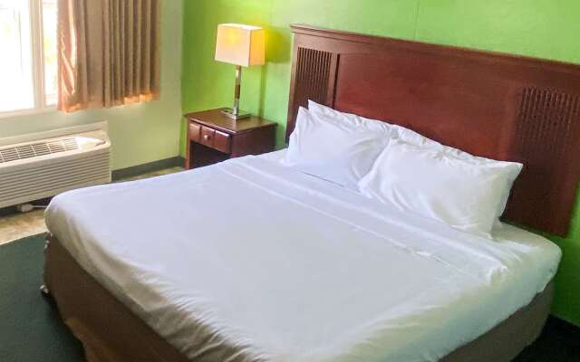 Knights Inn Lake City