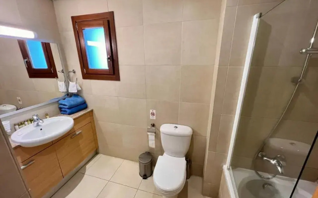 Perfect Getaway for 2 With Shared Pool