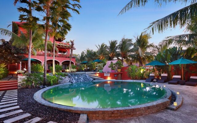 PinkCoco Uluwatu - Constant Surprises & for Cool Adults Only