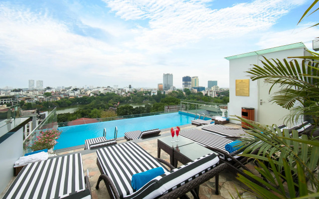 The Oriental Jade Hotel