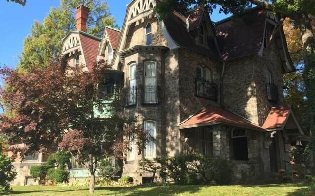 The Inn at Centre Park