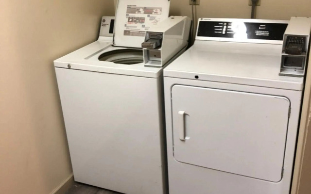 Great Western Inn Suites