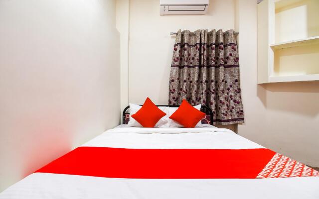 OYO 73738 Hotel Center City