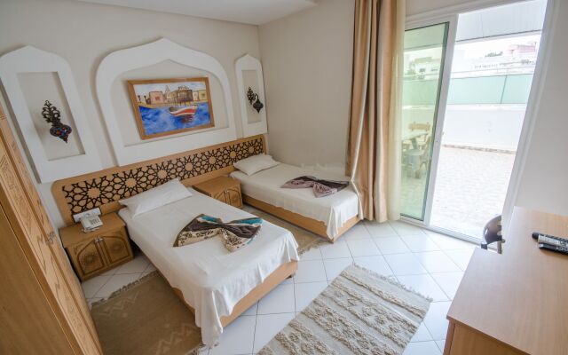 Hotel Saheb Ettabaa