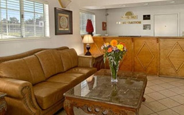 Days Inn Salinas Airport