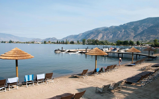 Walnut Beach Resort