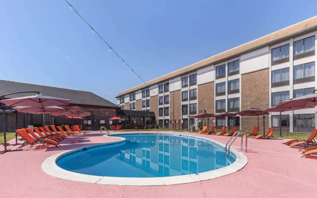 Comfort Inn & Suites Aberdeen near APG