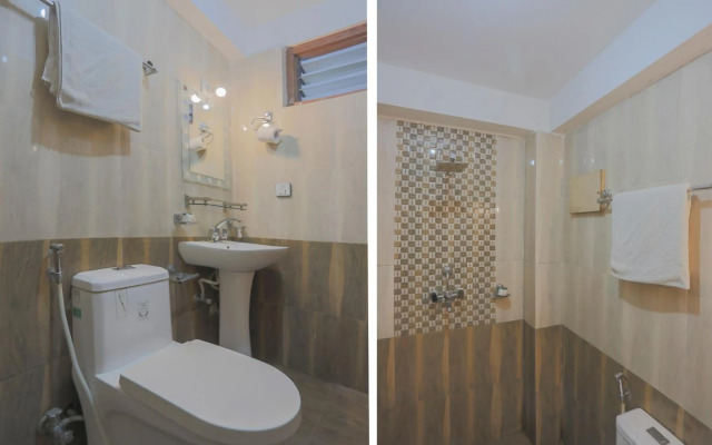 OYO 789 Hotel Shivam Plaza