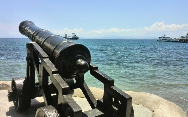 Lantaka Hotel by the Sea
