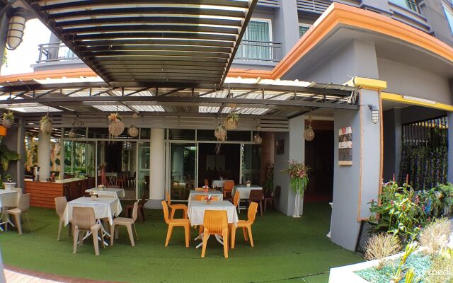 OYO 792 Omsaga Phuket Hotel