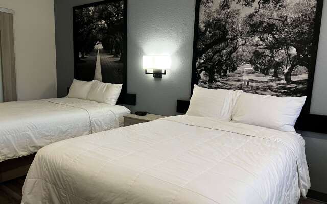 Super 8 by Wyndham Rosenberg TX