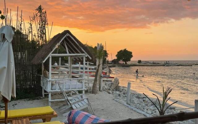 Mira Mira Beach