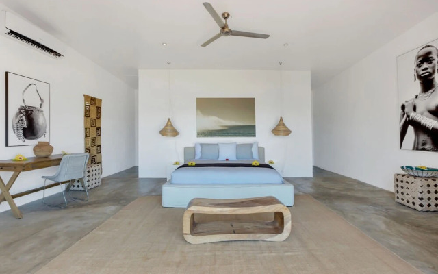 Tides Reach Resort