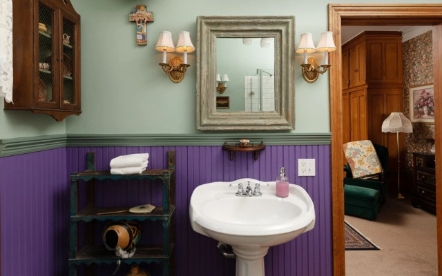 The Dempsey Manor Bed & Breakfast Inn