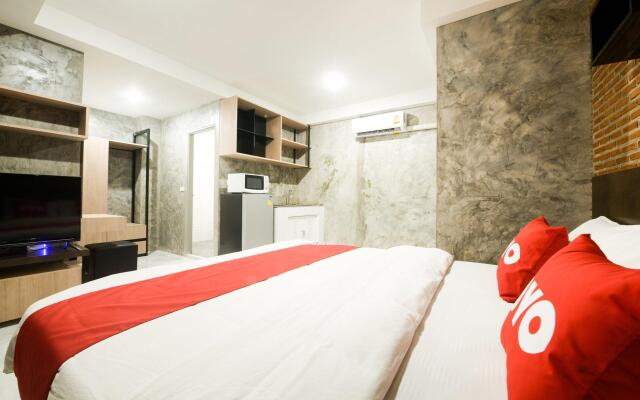 OYO 347 Southside Residence