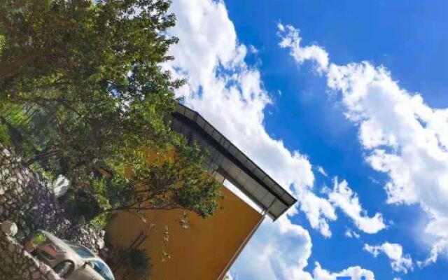 Wenchuan Lin Yi Xing Ju Guesthouse