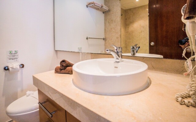 Abrazo Del Mar 3 Bedroom Condo