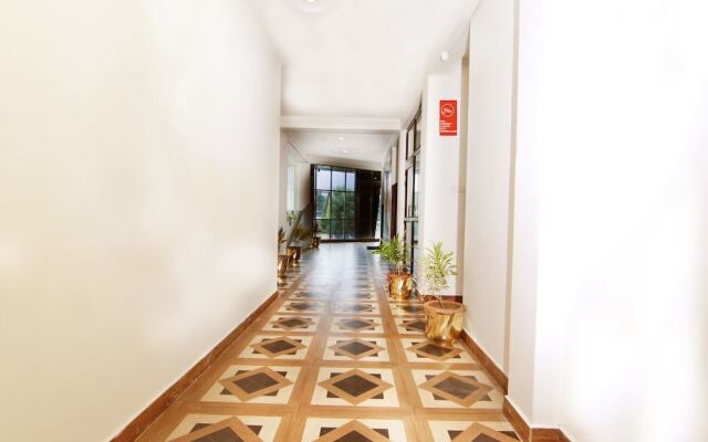 OYO 4998 Sara Residency