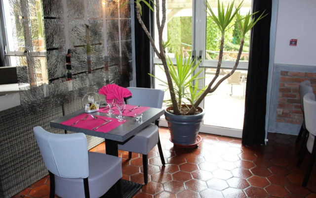 Auberge La Tomette, The Originals Relais