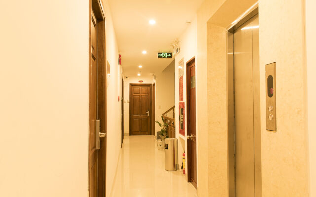 ELC Beach Hotel