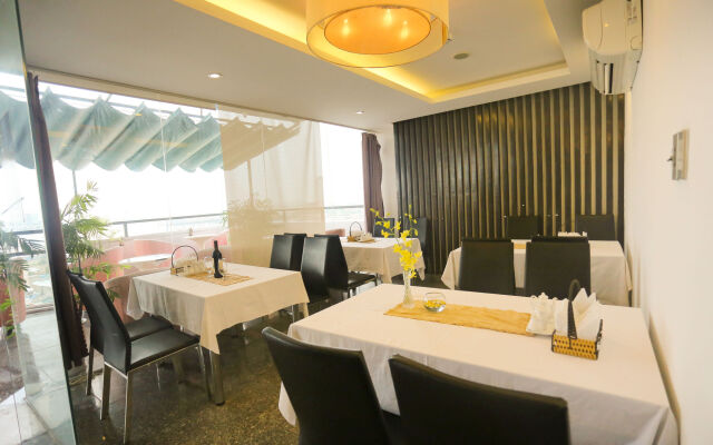Gold Hotel Da Nang by Haviland