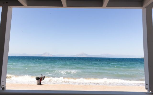 Patras Luxury Seaside House