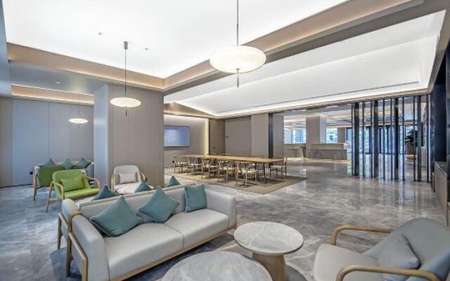 JI Hotel (Chongqing Lianglukou Chongqing Center Branch)