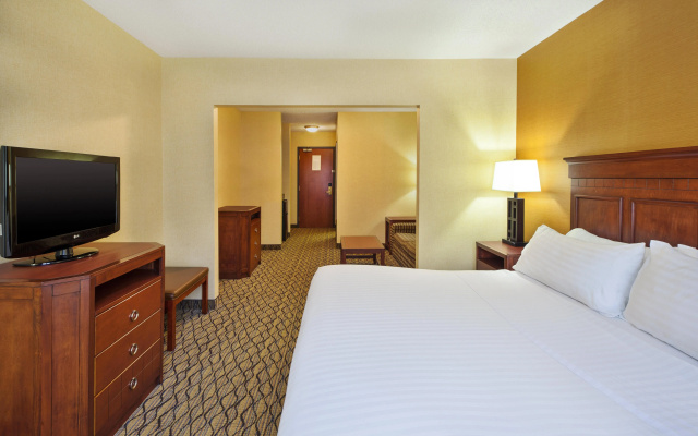 Holiday Inn Express Hotel & Suites Belleville by IHG