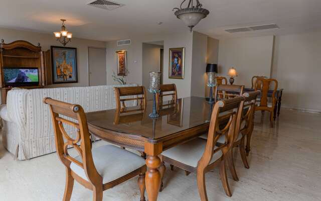 Dominican Fiesta Hotel