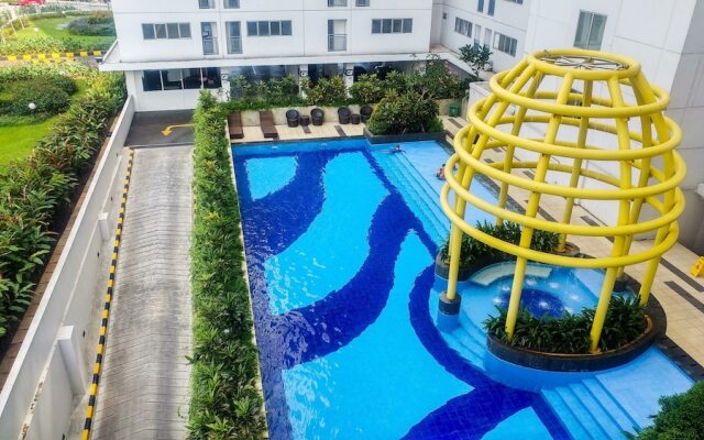 Modern and Comfort 2BR Bassura City Apartment