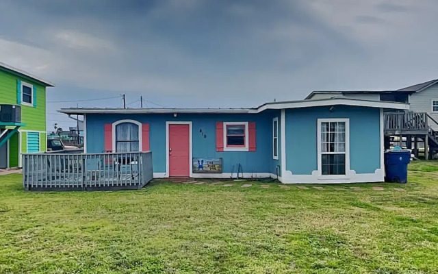 Surfside Escape by Ryson Vacation Rentals