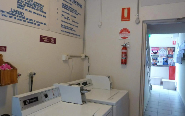 Glenelg Holiday Apartments