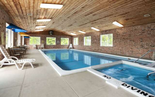 Baymont by Wyndham Manistee