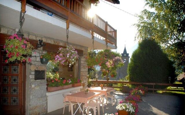 Hotel Restaurant Le Grillon