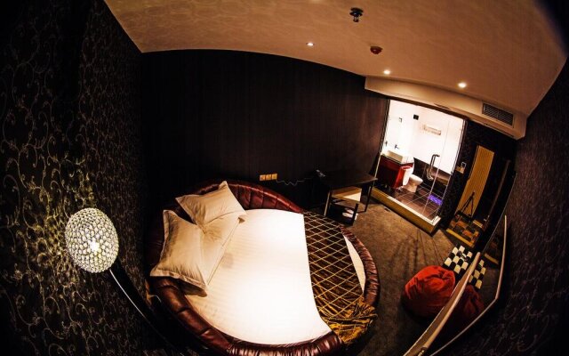 Dalian 1219 Theme Hotel