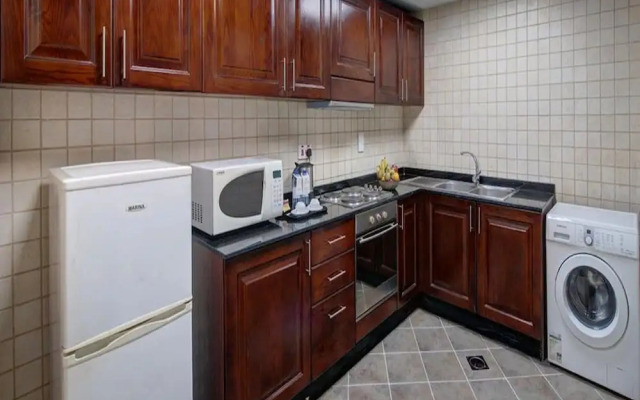 Royal Tulip Dancenter Suites Sharjah